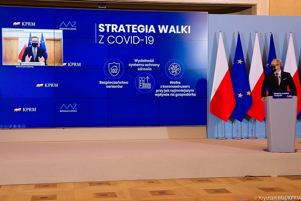 Polonya’da Covid-19 karşı yeni önlemler