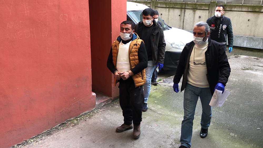 Pompalı tüfekle cinayet işleyen zanlı: 
