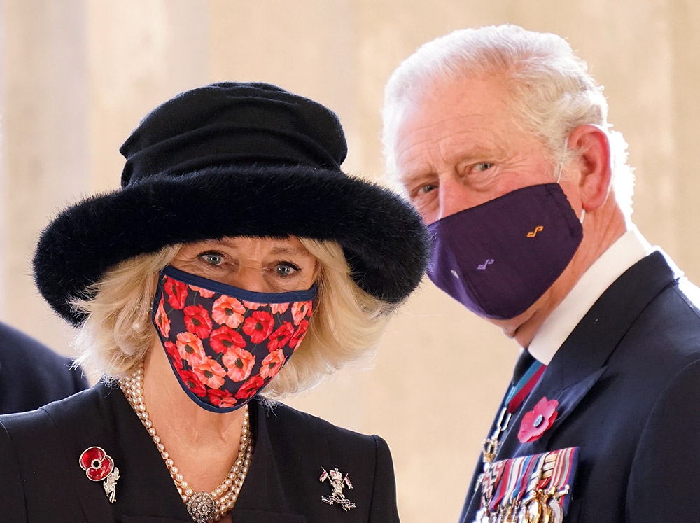 Prens Charles ve eşi Camilla Covid-19 aşısı oldu