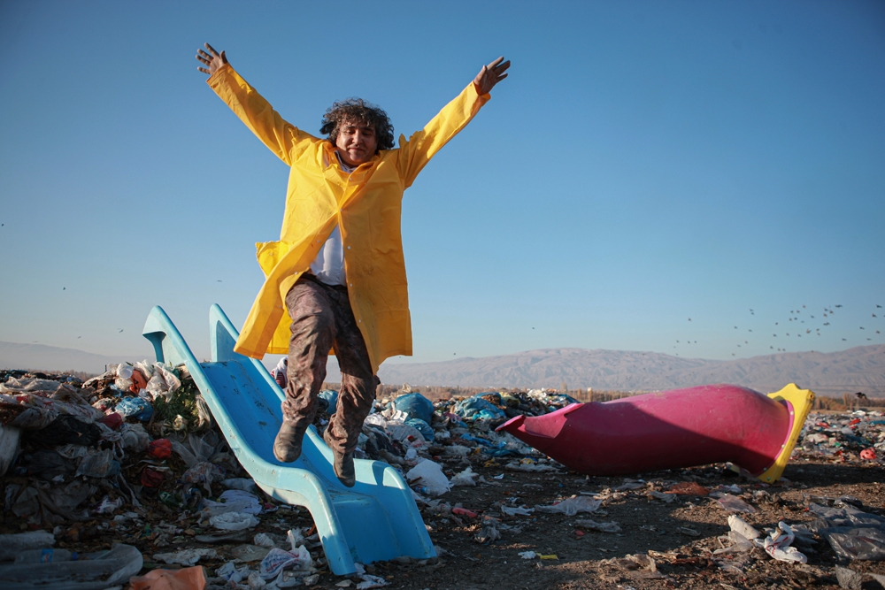 Profesör Çöp Depolama Alanında Atıklara Dikkat Çekti