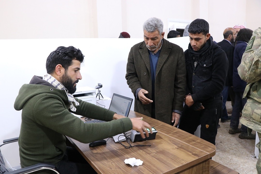 Rasulaynlılar yeni kimlik kartlarına kavuştu