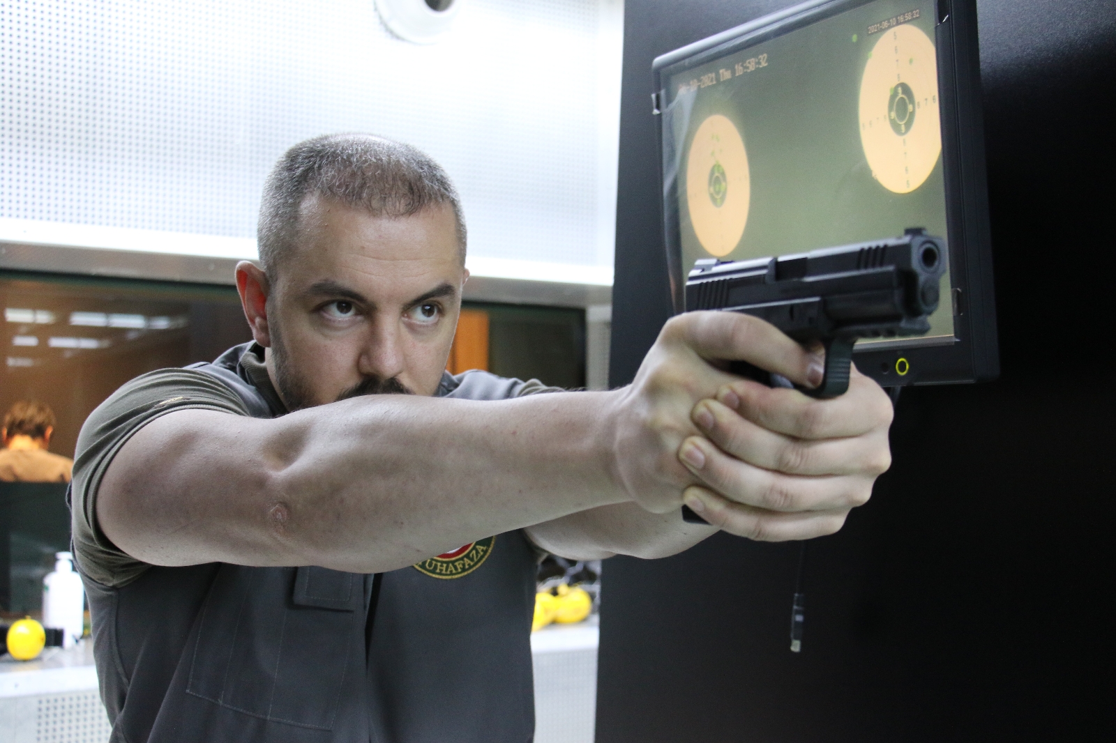 Rekor uyuşturucu yakalamalarına imza atan gümrük muhafaza memurları böyle eğitiliyor