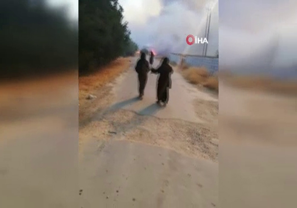 Resulayn’da tarım arazilerinde çıkan yangın evlere sıçradı