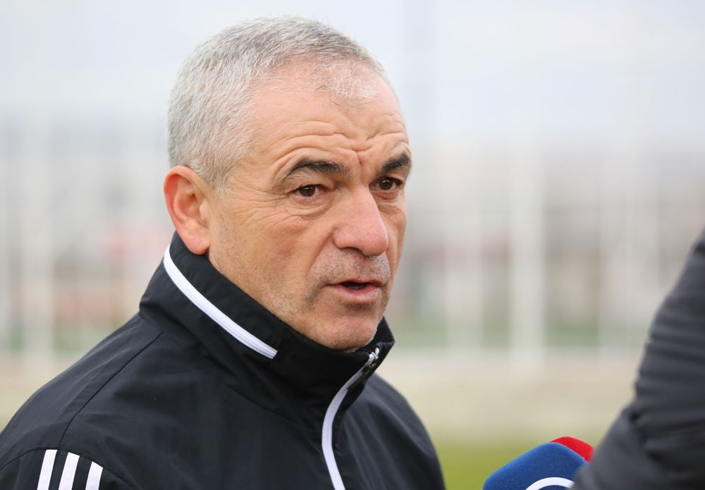 Rıza Çalımbay: Emre İle Mert Hakanı Gönderme Düşüncemiz Yok