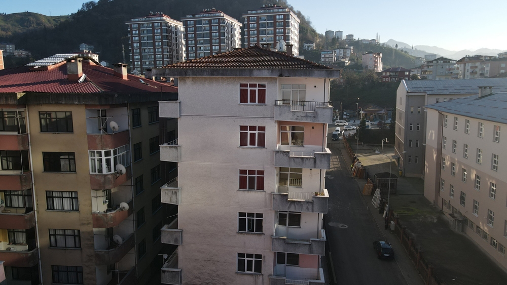 Rize’nin Pisa Kuleleri tahliye ediliyor
