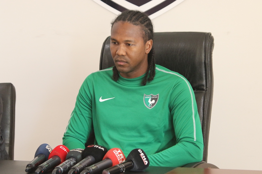 Rodallega’dan liglerin devam etmesine tepki