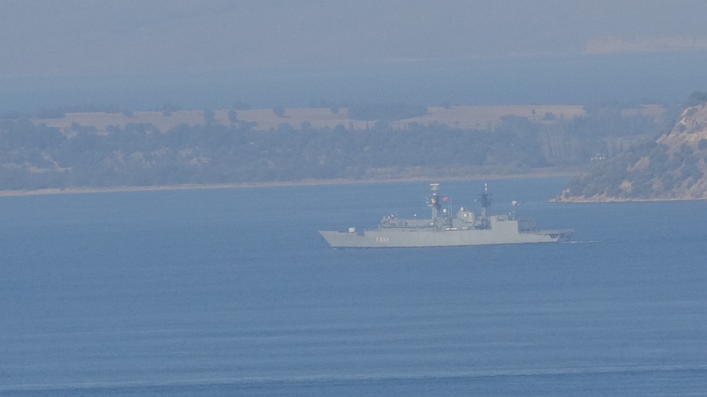 Romanya savaş gemisi Çanakkale Boğazı’ndan geçti