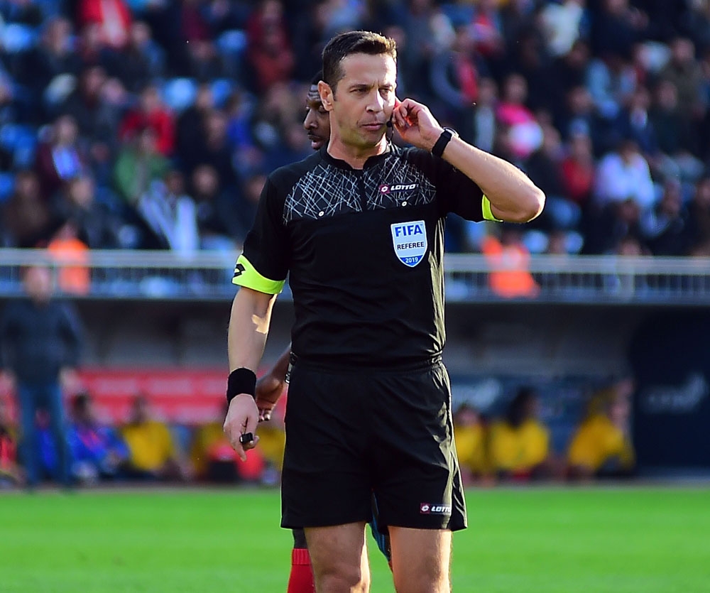 Rumlar İtiraz Etti, Uefa Halis Özkahya Ve Ekibini Geri Çekti!