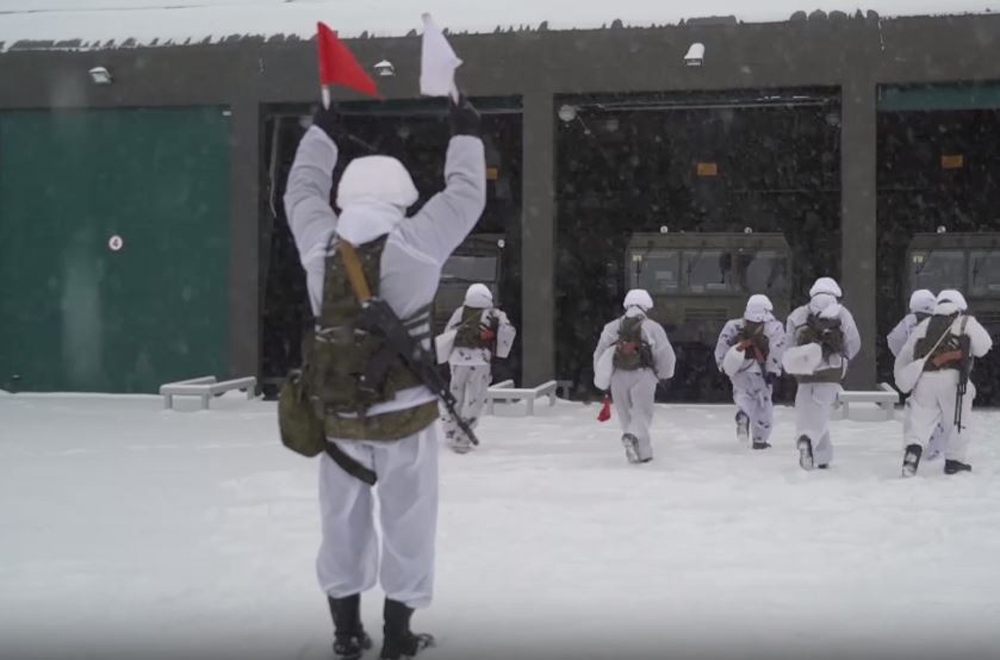 Rusyadan Ülkenin Kuzeyinde Balistik Füze Tatbikatı