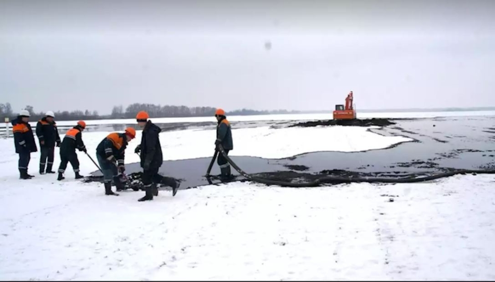 Rusya’nın Belarus’tan geçen petrol boru hattında patlama