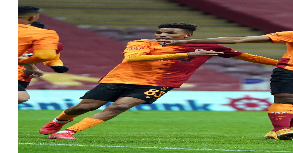 Ryan Babel 4. golünü kaydetti