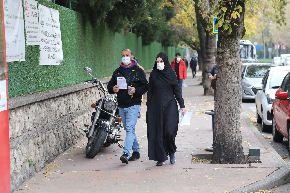 Saati yanlış anlayınca sınava giremediler