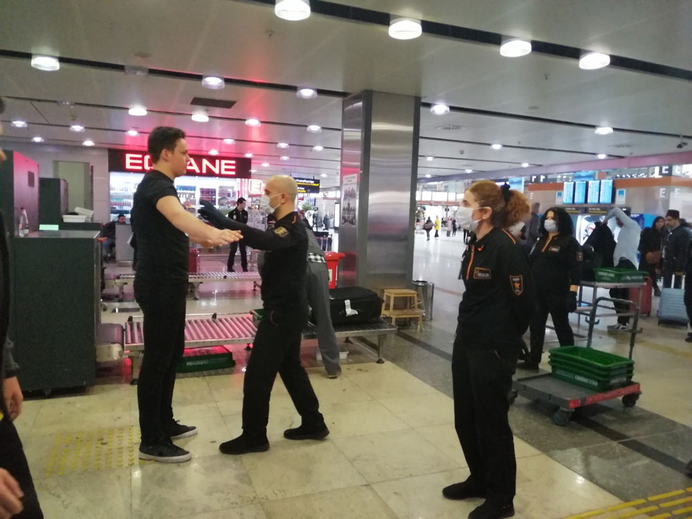 Sabiha Gökçen Havalimanı dezenfekte edildi