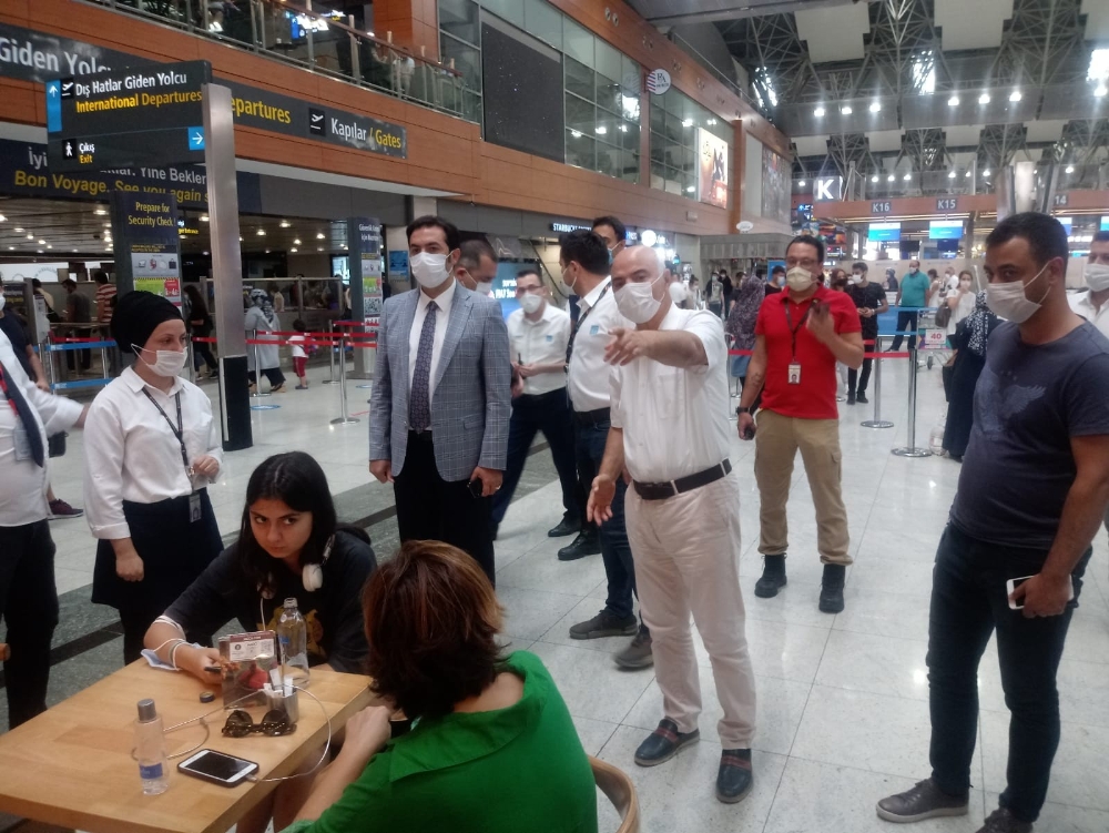 Sabiha Gökçen Havalimanı’nda Covid-19 denetlemesi