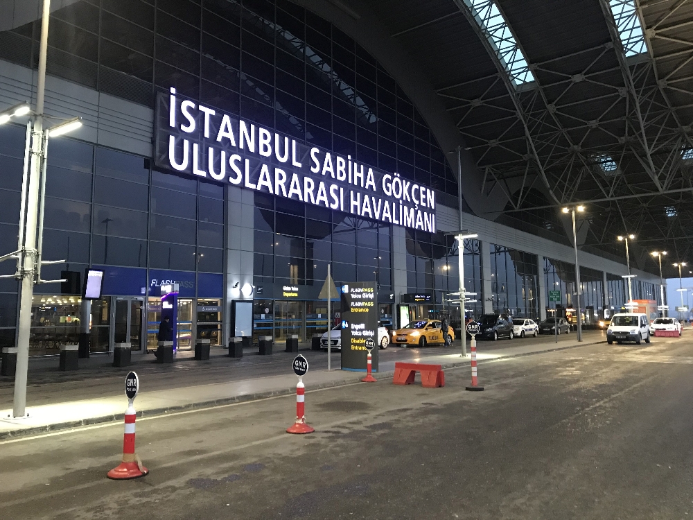 Sabiha Gökçen Havalimanı’nda tüm uçuşlar geçici süreliğine durduruldu
