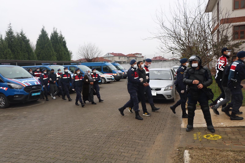 Şafak operasyonunda yakalanan 11 şahıs tutuklandı