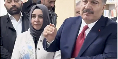 Sağlık Bakanı Fahrettin Koca'dan gençlere tavsiye: Alanınızda en iyi olun