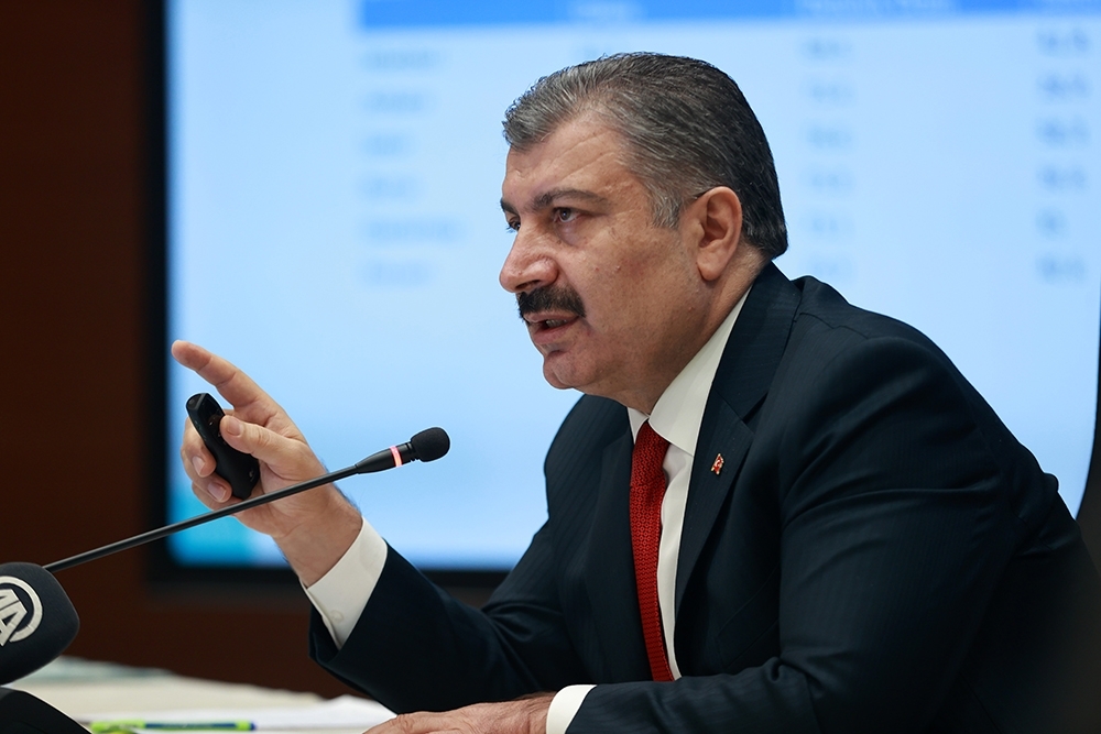 Sağlık Bakanı Koca’dan aşı aracı hakkında açıklama