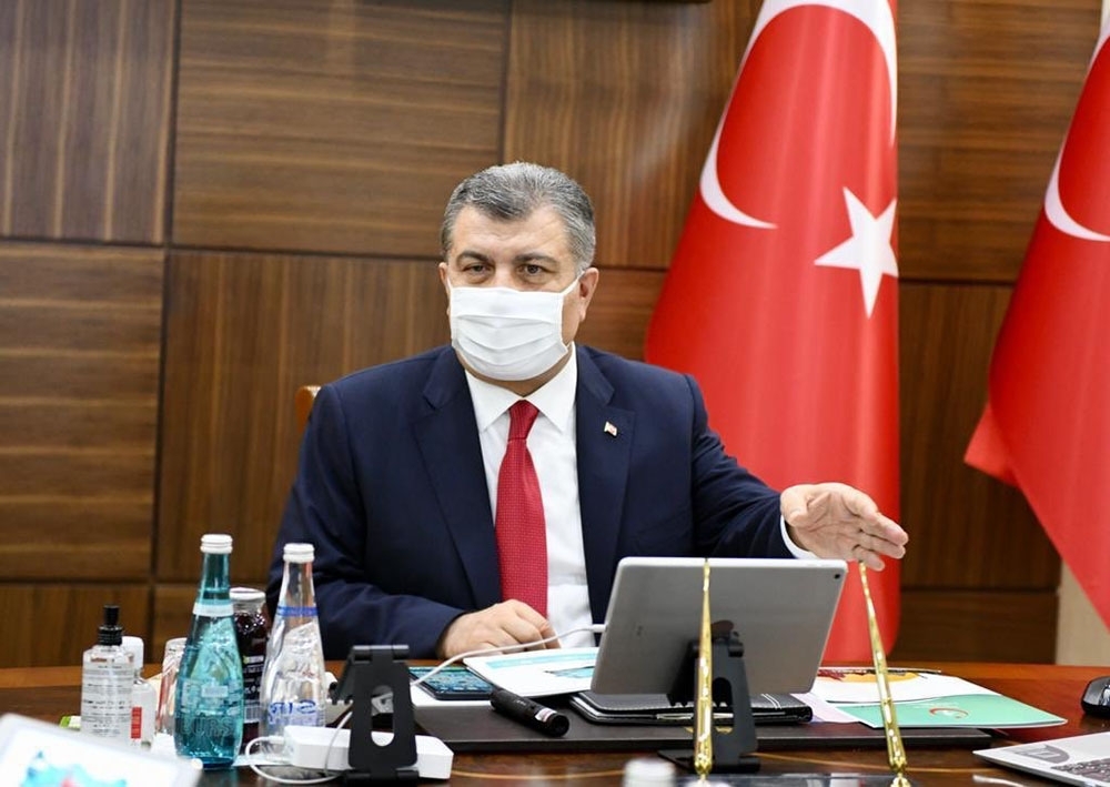 Sağlık Bakanı Koca’dan gençlere korona virüs uyarısı