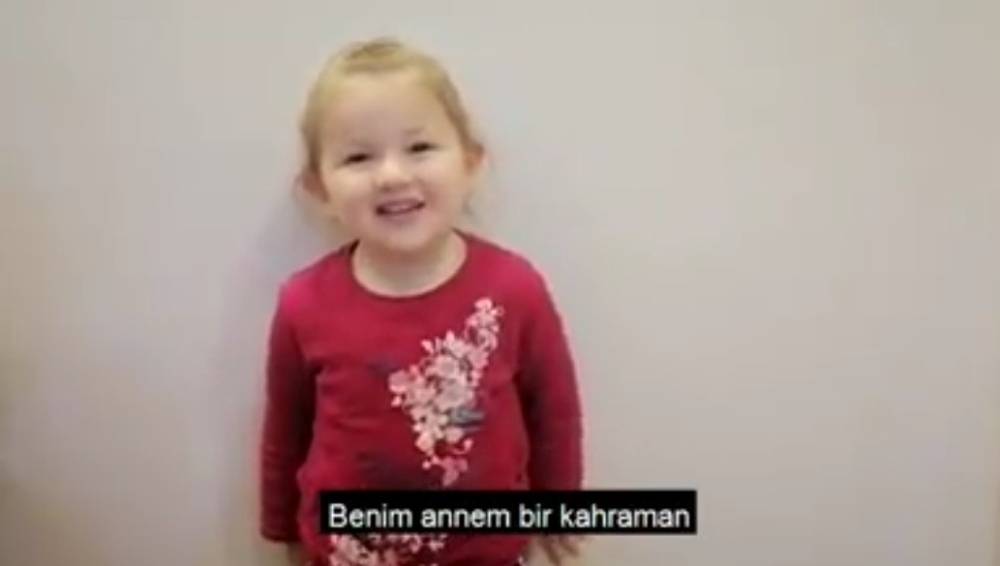 Sağlık çalışanlarının çocuklarından anlamlı video