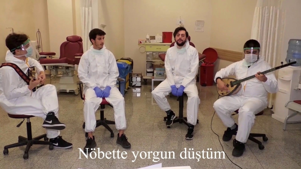 Sağlık çalışanlarının ‘Covid’ şarkısı beğeni yağmuruna tutuldu