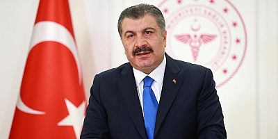 Sağlık çalışanlarının merakla beklediği yasayı Bakan Koca duyurdu