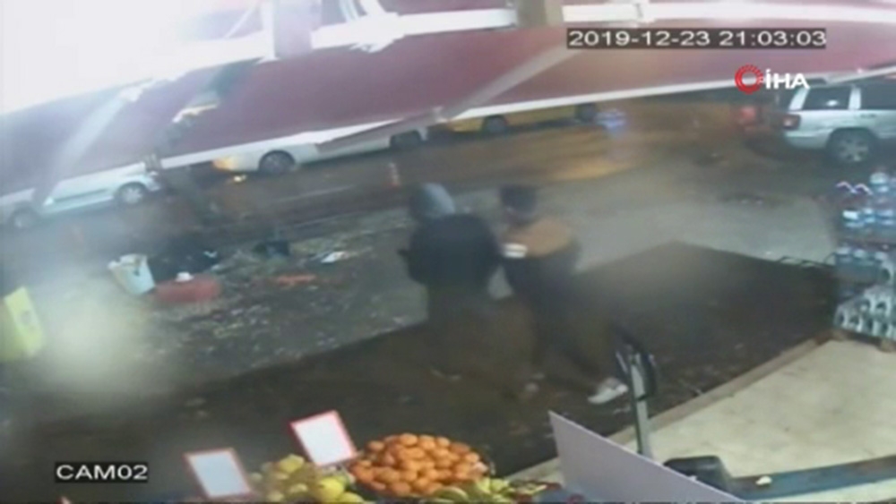 Sahte polis gerçek polislere yakalandı