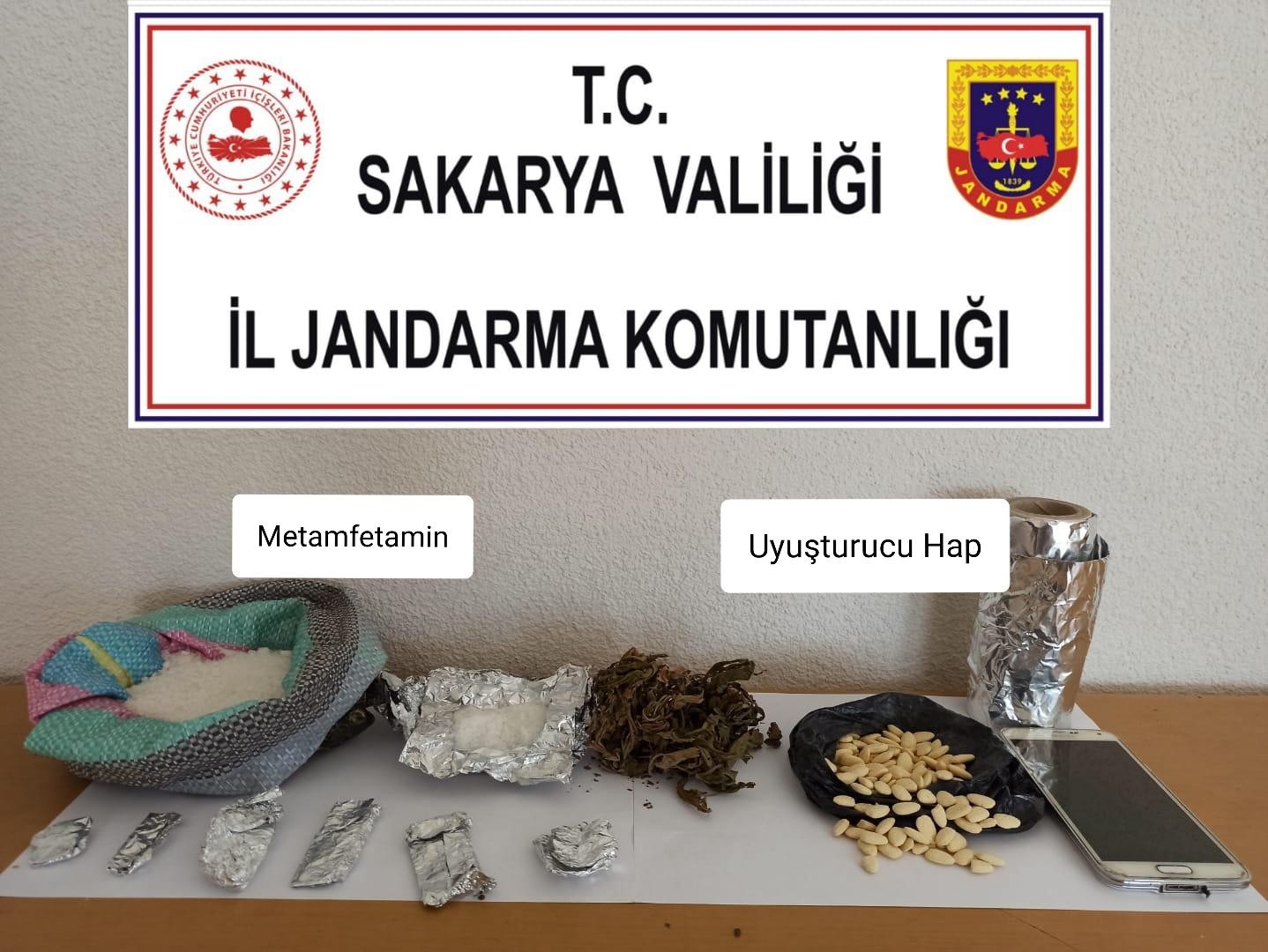 Sakarya’da jandarmadan uyuşturucu operasyonu