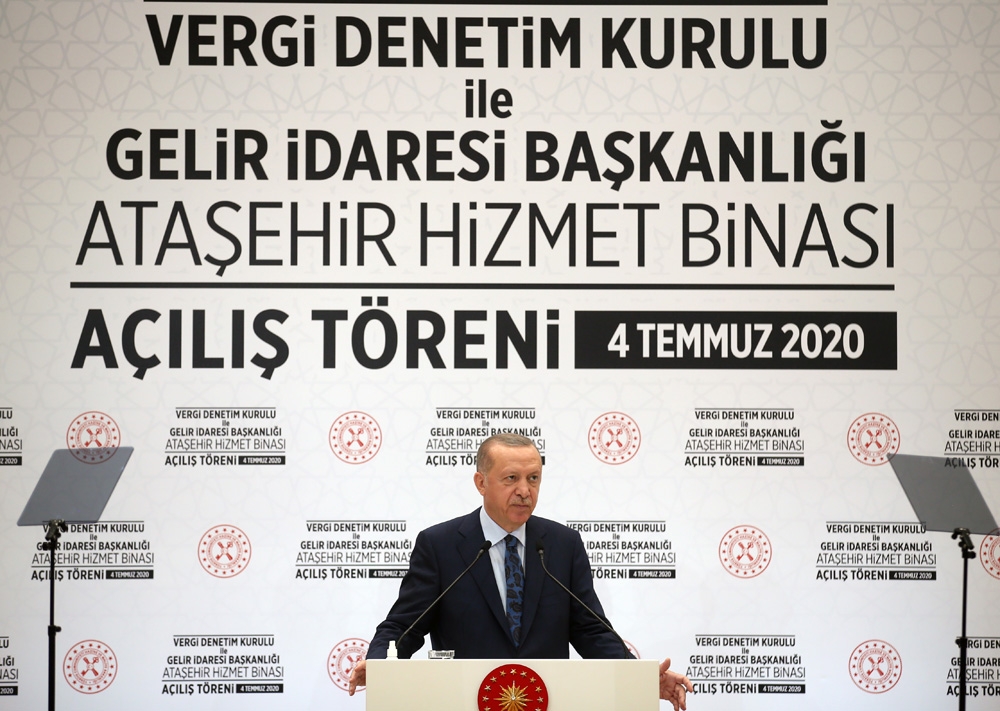 “Salgının dünya ekonomisinde küçülmeye yol açtığı dönemde Türkiye’nin olumlu yönde ayrışacağına inanıyoruz”