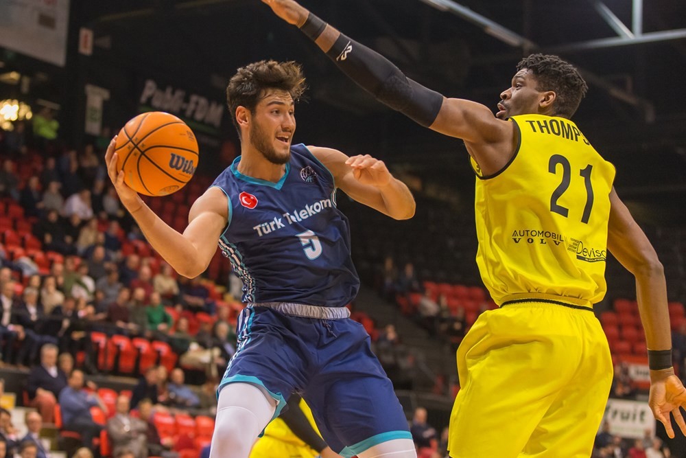 Şampiyonlar Ligi’nde zirvenin sahibi Türk Telekom