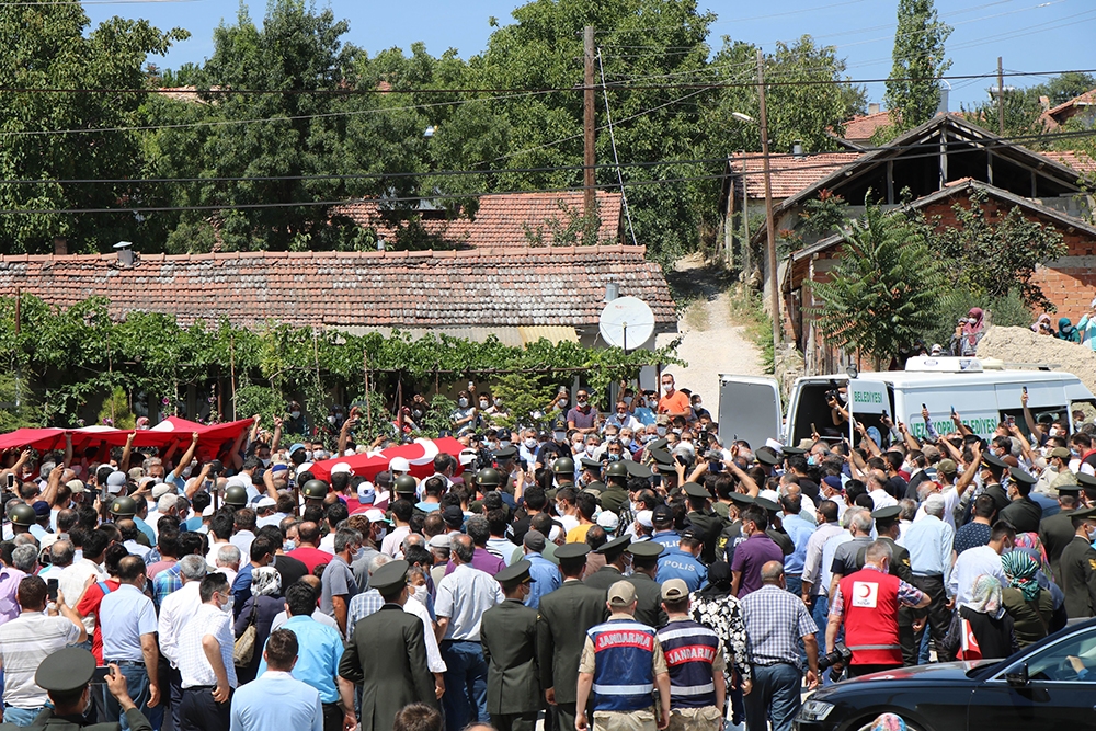 Samsun şehidine ağladı