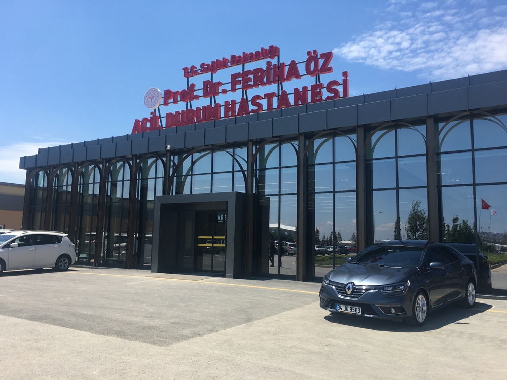 Sancaktepe Prof. Dr. Feriha Öz Acil Durum Hastanesi tedaviye başladı