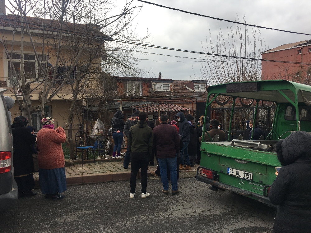Sancaktepe’de 59 yaşındaki kadının şüpheli ölümü