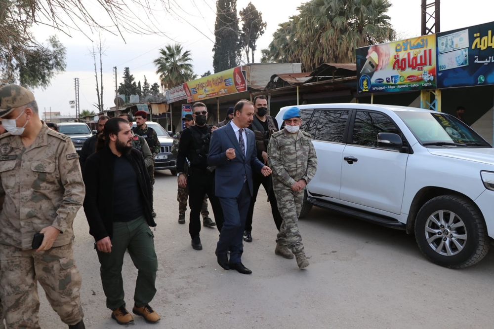 Şanlıurfa Valisi Erin Resulayn’daki olay yerinde incelemelerde bulundu