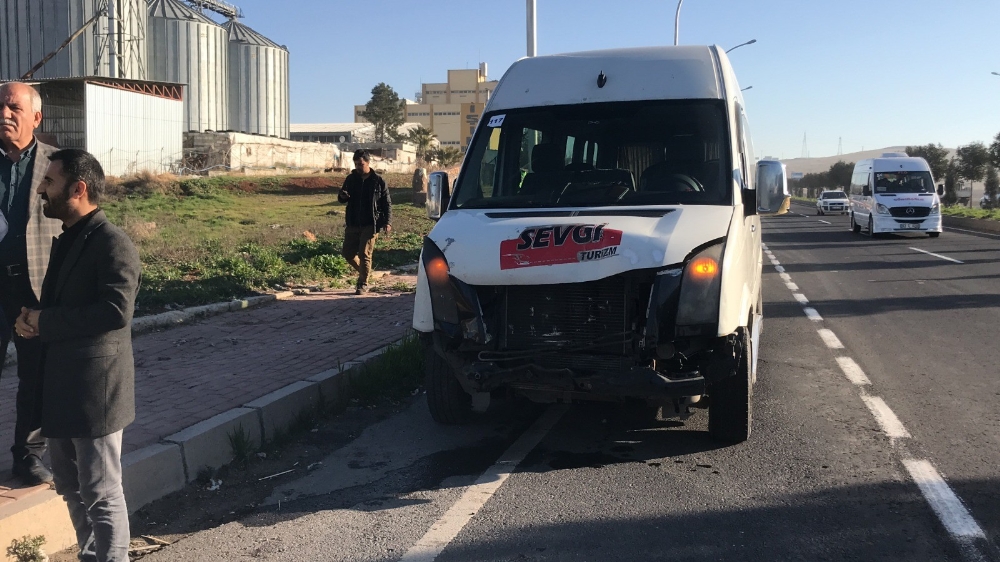Şanlıurfa’da işçi servisleri çarpıştı: 7 yaralı