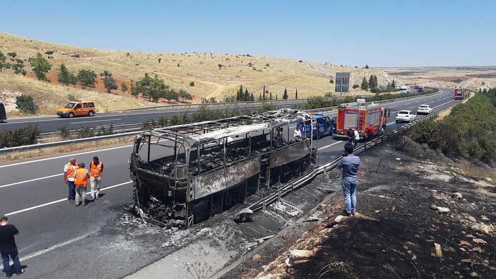 Şanlıurfa’da yolcu otobüsü yanarak kül oldu