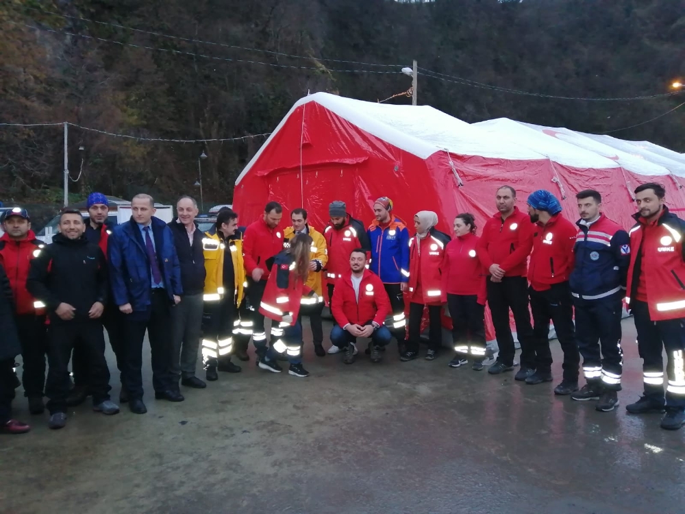 Sarp Sınır Kapısı’nda korona tehdidine karşı 100 yataklı sahra çadırı kuruldu