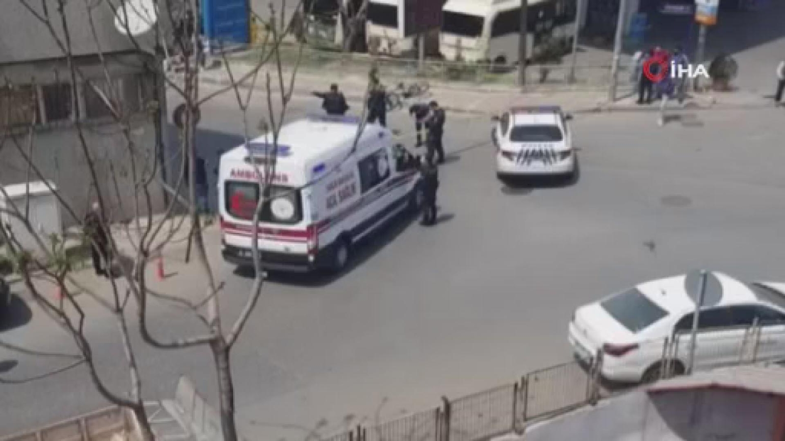 Satın aldığı cihazın bozuk çıkmasına sinirlenen şahıs, dehşet saçtı