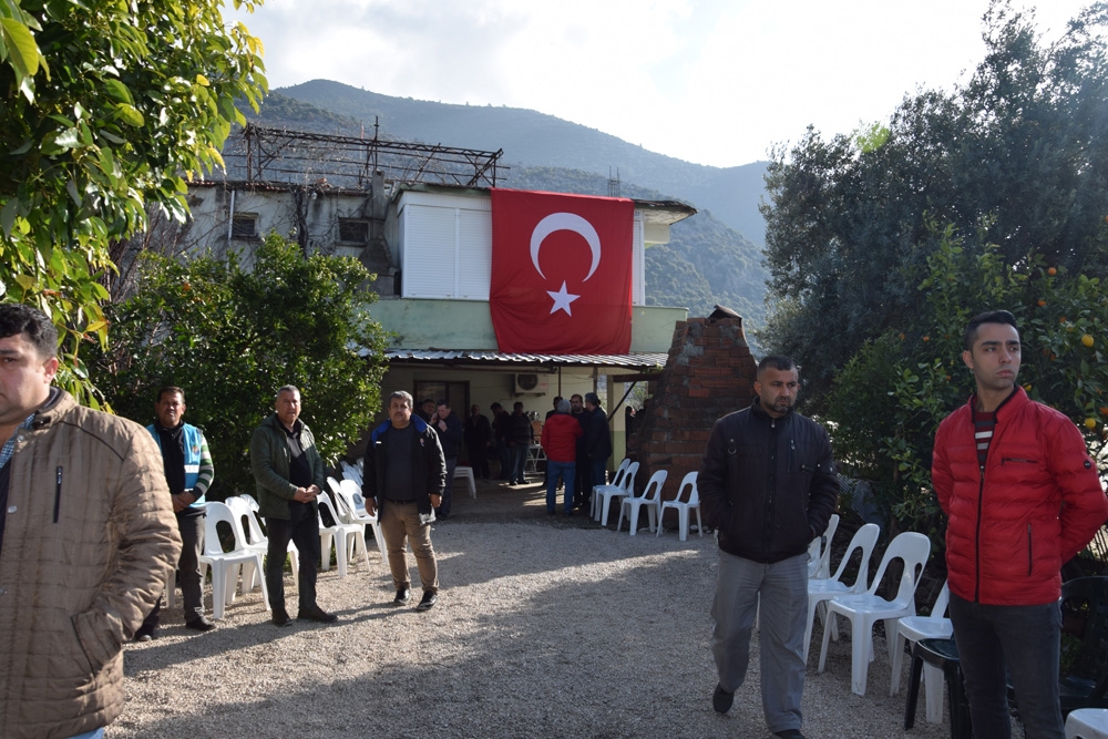 Şehidin acı haberi Finike’deki ailesine ulaştı