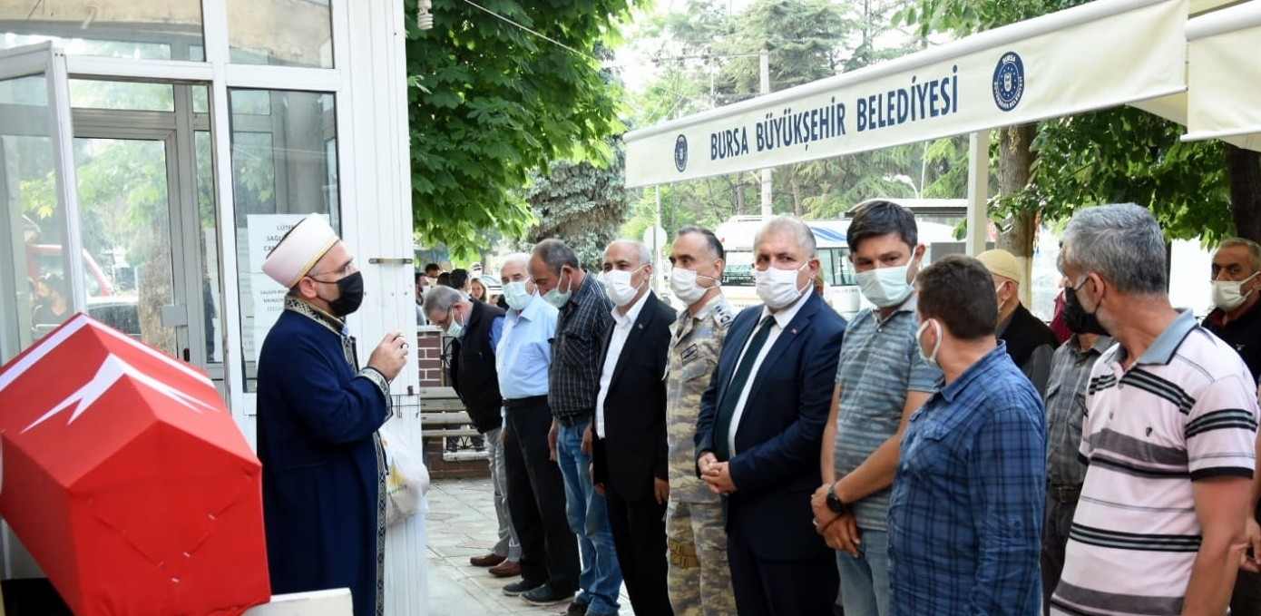 Şehit astsubay toprağa verildi