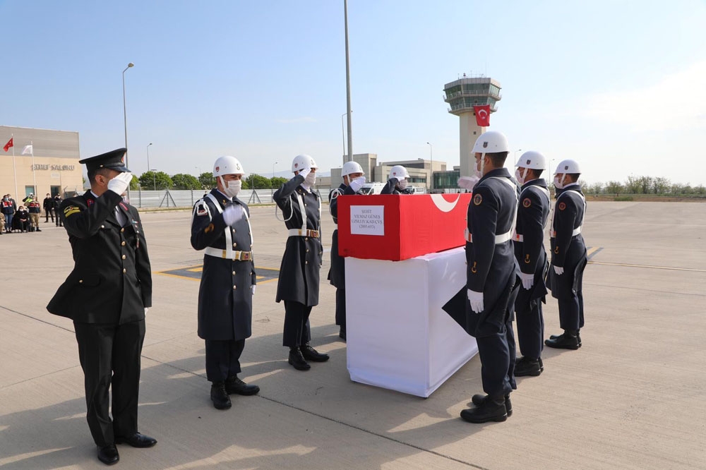 Şehit Güneş’in naaşı Elazığ’dan Ankara’ya uğurlandı