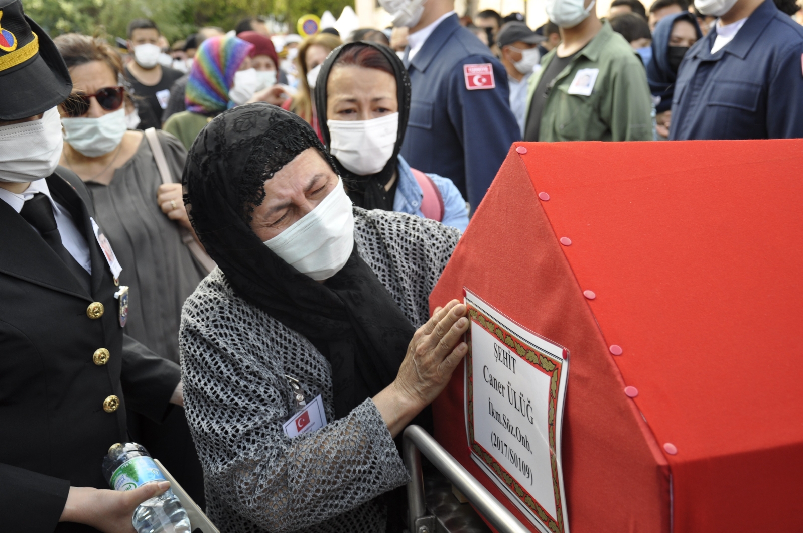 Şehit Onbaşı Caner Ülüğ gözyaşlarıyla son yolculuğuna uğurlandı