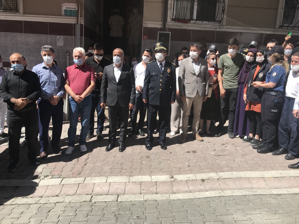 Şehit Polis Memuru Çetinkol’un cenazesi helallik için evine getirildi