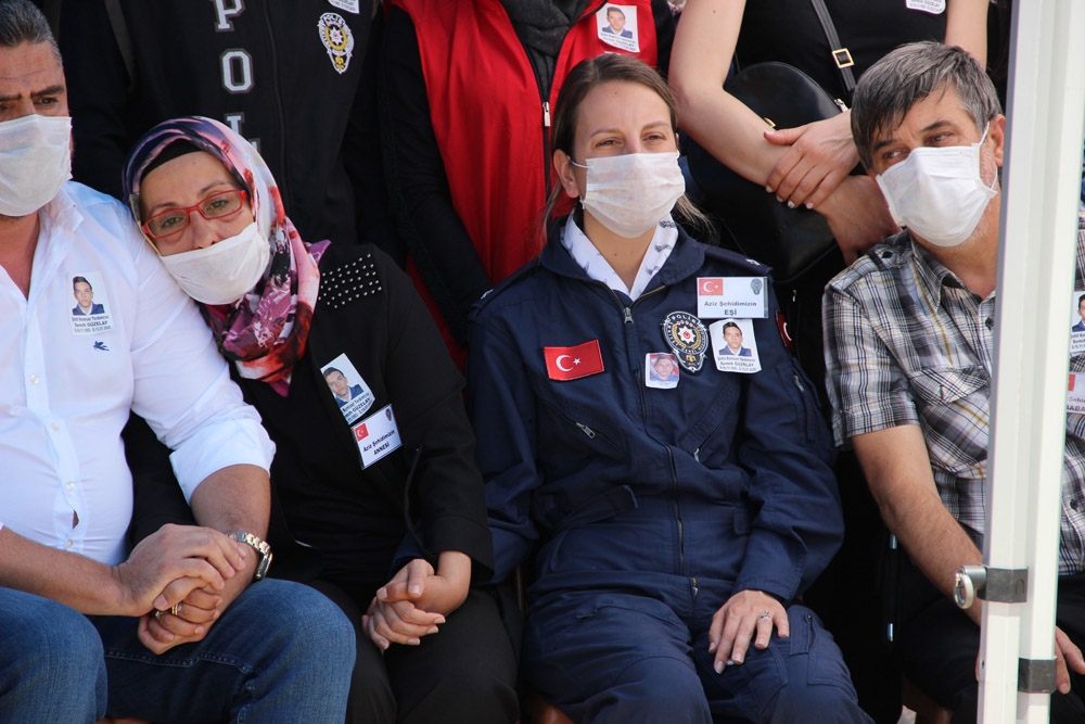 Şehit Polis Semih Güzelay, İzmir’de son yolculuğuna uğurlandı