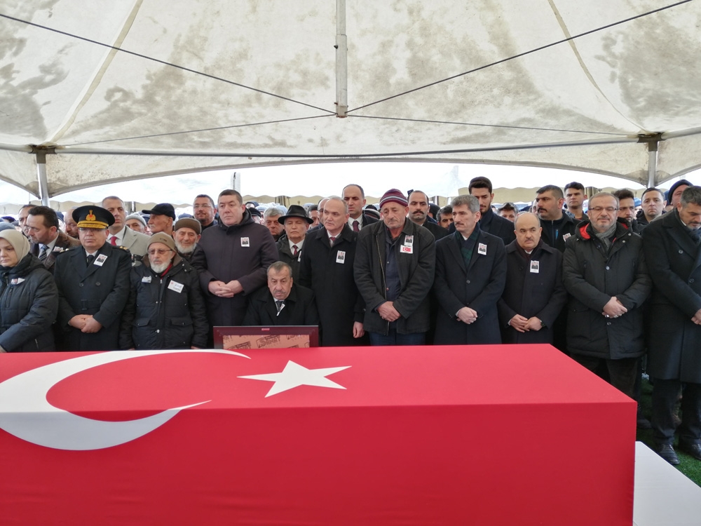 Şehit Uzman Çavuş Özgür Işık’ı binlerce kişi uğurladı