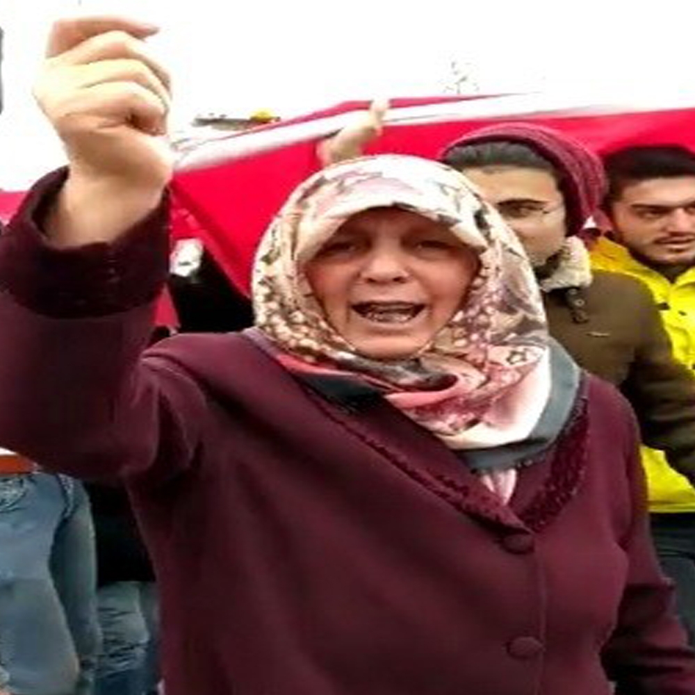 Şehit yürüyüşüne katılan kadının söyledikleri sosyal medyada yankı buldu