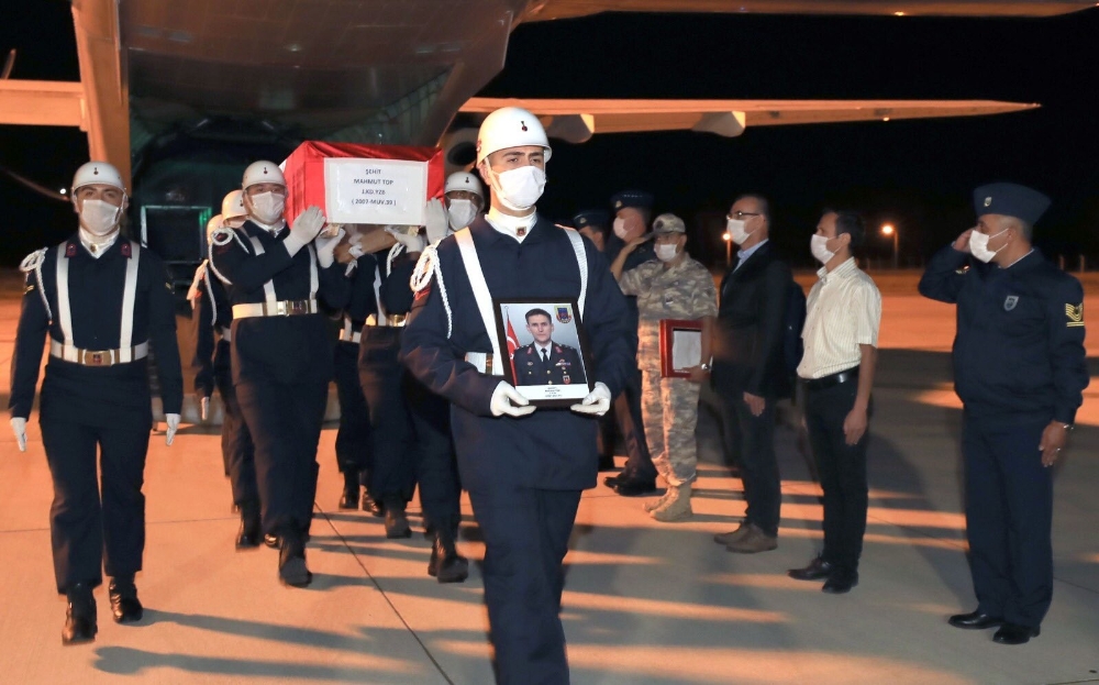 Şehit Yüzbaşı Mahmut Top’un naaşı Samsun’a getirildi