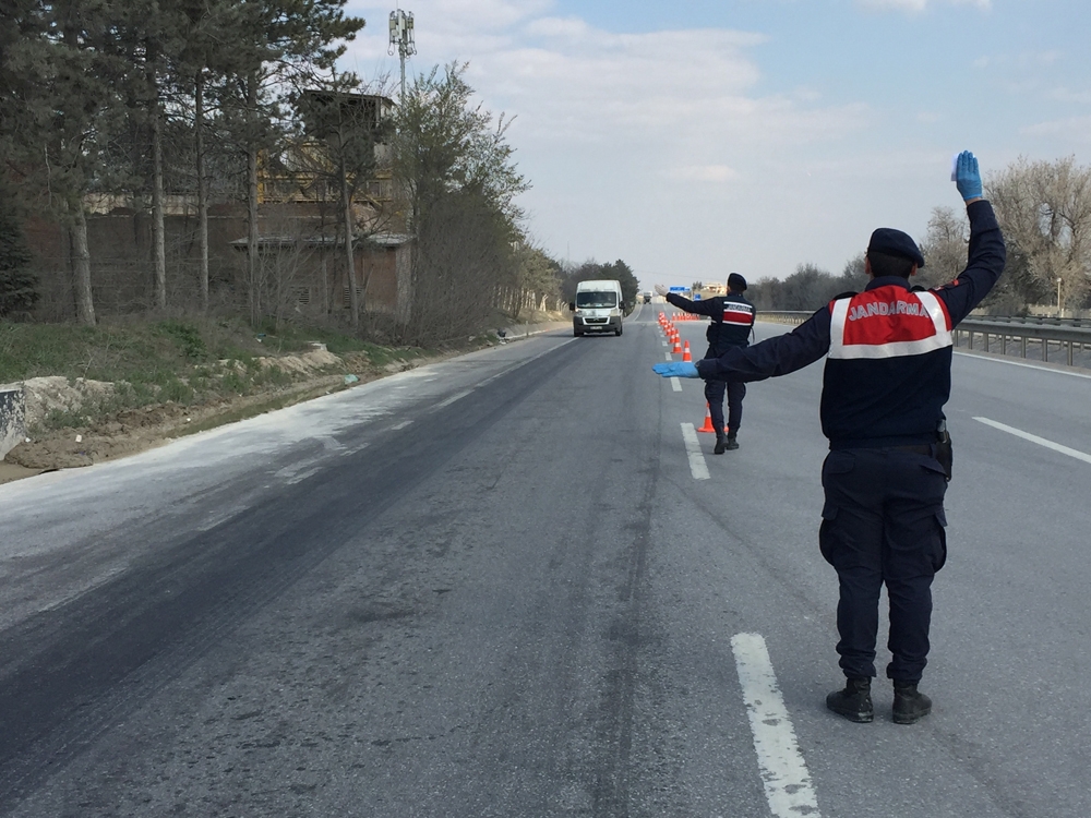 Şehre kaçak girişlere jandarmadan geçit yok