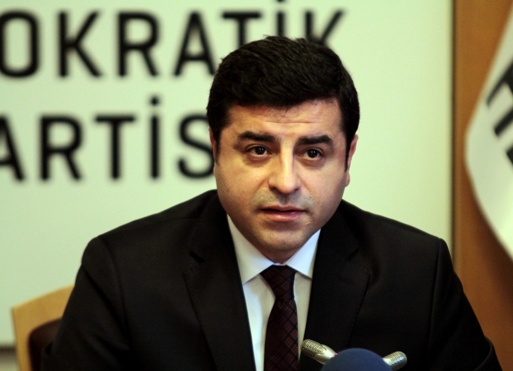 Selahattin Demirtaş’ın 8 yıla kadar hapis istemiyle yargılanmasına devam edildi