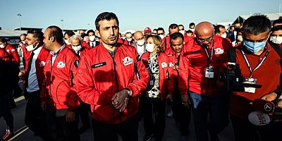 Selçuk Bayraktar'dan heyecanlandıran Teknofest paylaşımı